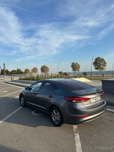 Hyundai Elantra 2016, 133,000 km - 1.6 l - Bakı