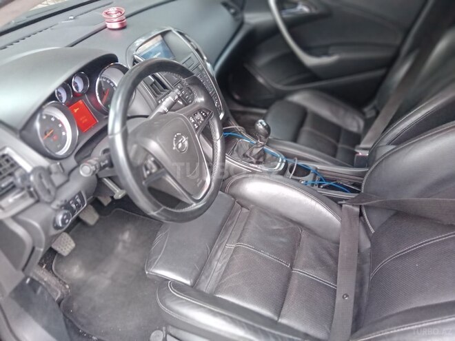 Opel Astra 2010, 98,000 km - 2.0 l - Bakı