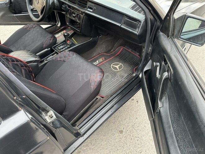 Mercedes 190 1992, 228,000 km - 2.0 l - Bakı