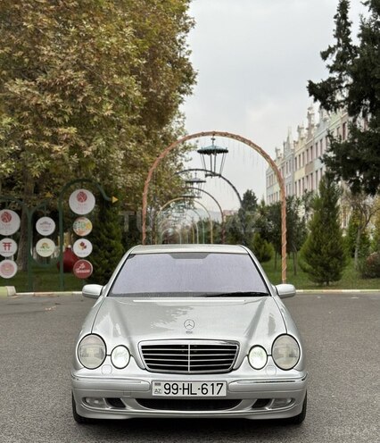 Mercedes E 240 2001, 165,360 km - 2.4 l - Göyçay