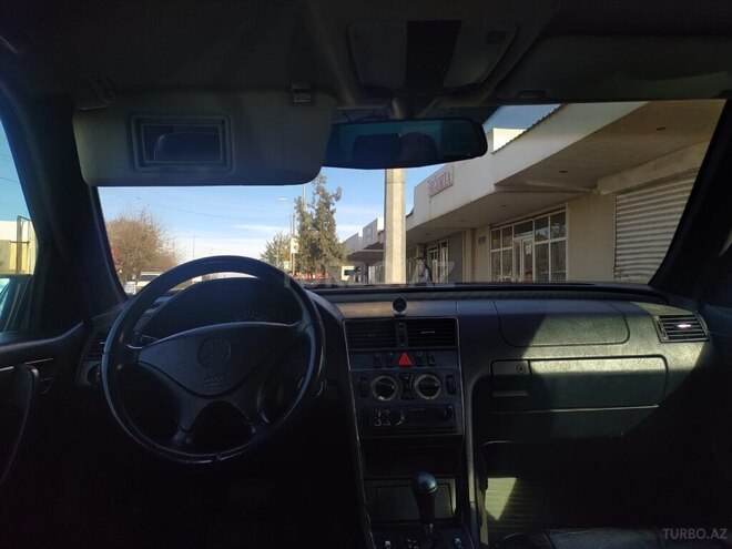 Mercedes C 230 1999, 263,000 km - 2.3 л - Saatlı