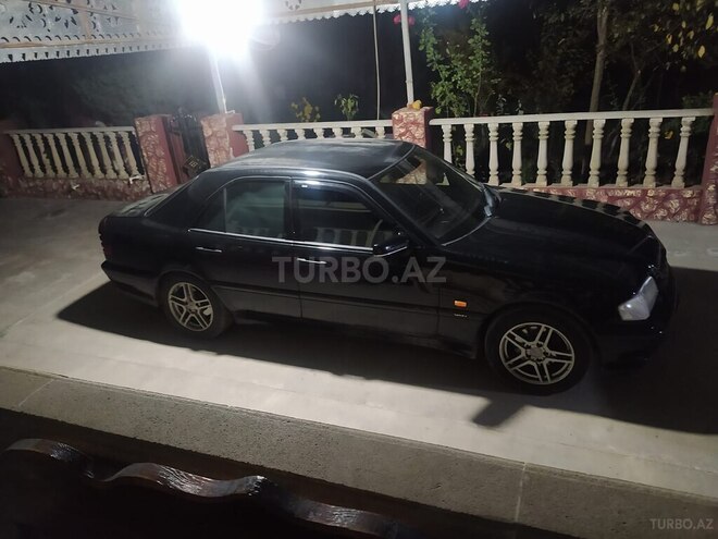Mercedes C 230 1999, 263,000 km - 2.3 л - Saatlı