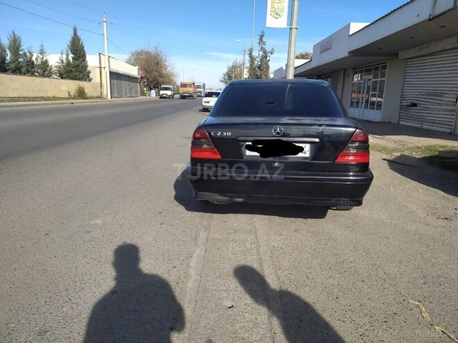 Mercedes C 230 1999, 263,000 km - 2.3 л - Saatlı