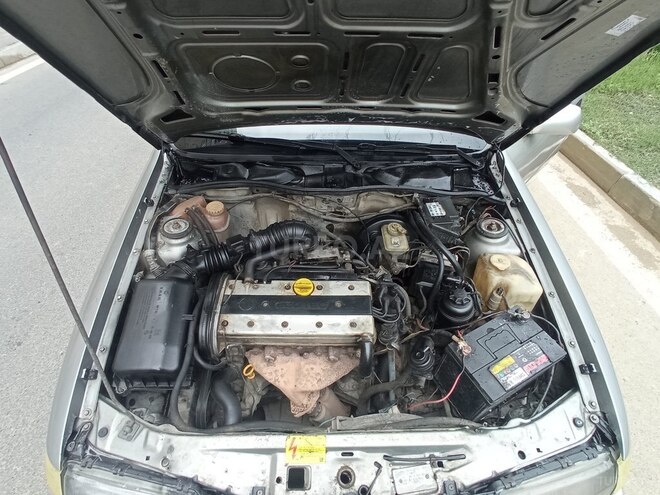 Opel Vectra 1994, 255,555 km - 2.0 l - Bakı