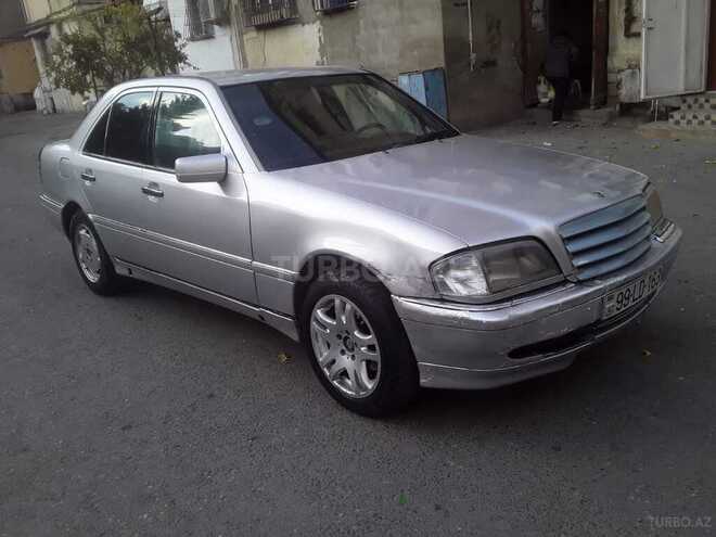 Mercedes C 220 1994, 230,000 km - 2.2 l - Bakı