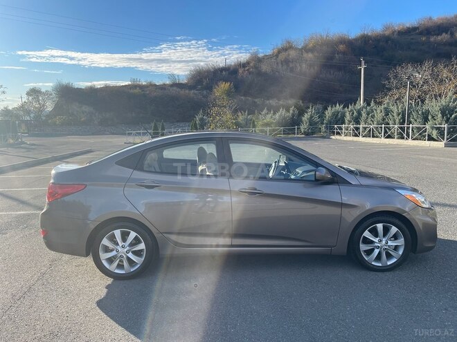 Hyundai Accent 2014, 70,000 km - 1.6 l - Şəki