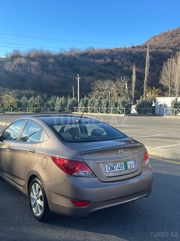 Hyundai Accent 2014, 70,000 km - 1.6 l - Şəki