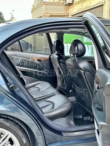 Mercedes E 270 2002, 251,000 km - 2.7 л - Bakı