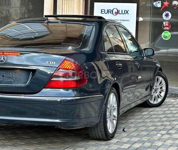 Mercedes E 270 2002, 251,000 km - 2.7 л - Bakı