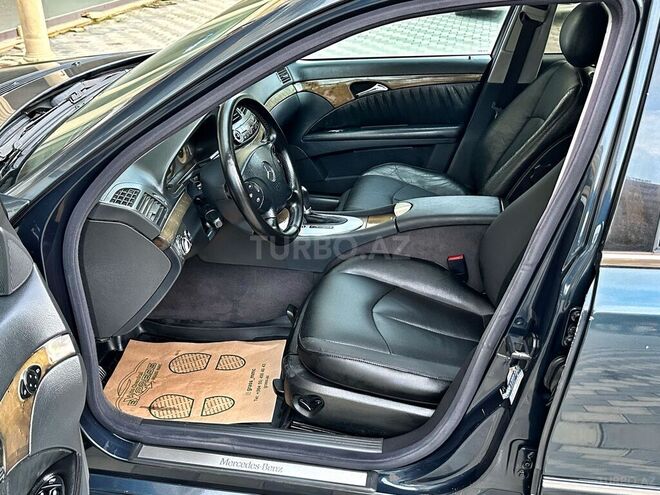 Mercedes E 270 2002, 251,000 km - 2.7 л - Bakı