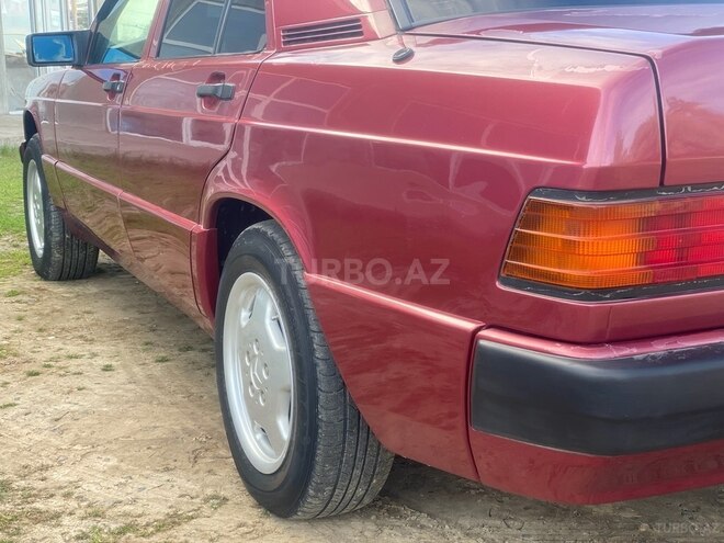 Mercedes 190 1991, 250,300 km - 1.8 l - Saatlı