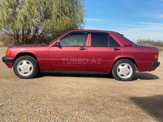 Mercedes 190 1991, 250,300 km - 1.8 l - Saatlı