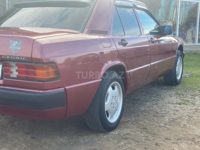Mercedes 190 1991, 250,300 km - 1.8 l - Saatlı