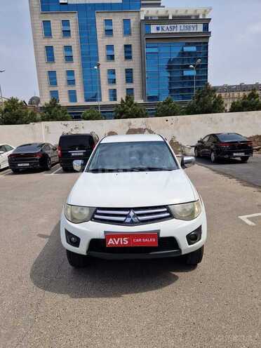 Mitsubishi L200 2014, 373,585 km - 2.5 l - Bakı