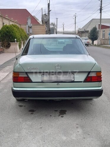 Mercedes E 230 1987, 382,450 km - 2.3 л - Şəmkir