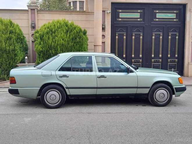 Mercedes E 230 1987, 382,450 km - 2.3 л - Şəmkir
