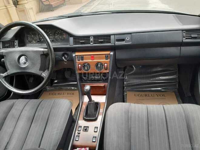 Mercedes E 230 1987, 382,450 km - 2.3 л - Şəmkir