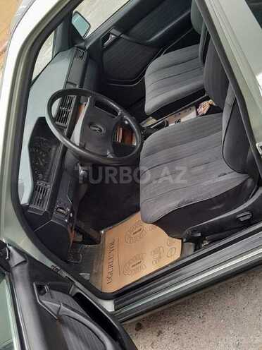 Mercedes E 230 1987, 382,450 km - 2.3 л - Şəmkir