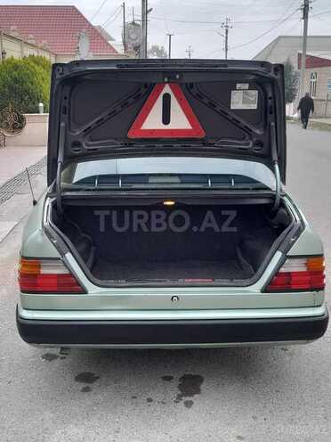 Mercedes E 230 1987, 382,450 km - 2.3 л - Şəmkir