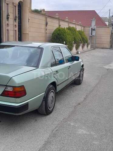 Mercedes E 230 1987, 382,450 km - 2.3 л - Şəmkir