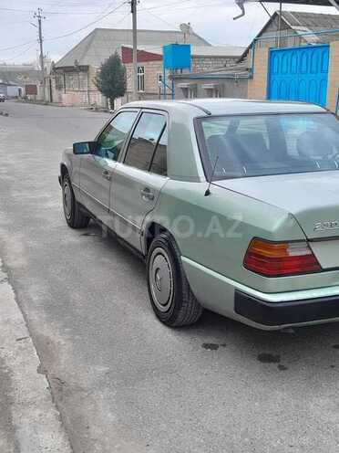 Mercedes E 230 1987, 382,450 km - 2.3 л - Şəmkir