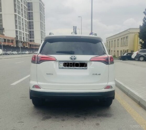 Toyota RAV4 2018, 173,000 km - 2.0 l - Bakı