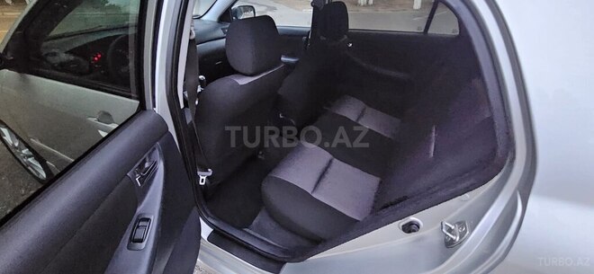 Toyota Corolla 2005, 135,000 km - 1.4 l - Sumqayıt