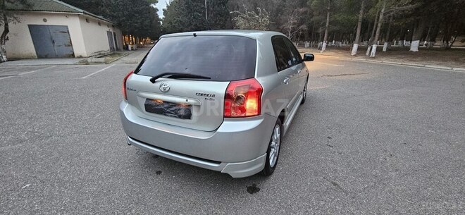 Toyota Corolla 2005, 135,000 km - 1.4 l - Sumqayıt