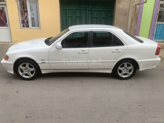 Mercedes C 180 2007, 320,000 km - 1.8 l - Bakı