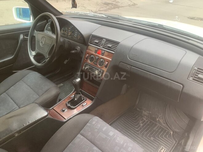 Mercedes C 180 2007, 320,000 km - 1.8 l - Bakı