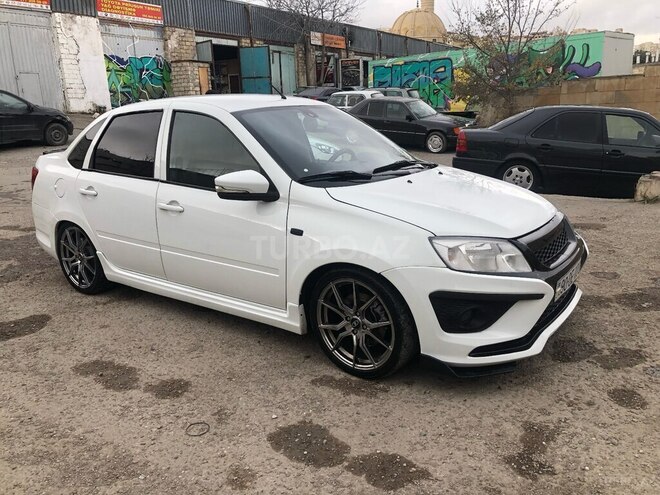 LADA (VAZ) Granta 2015, 195,000 km - 1.5 l - Qax