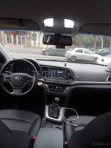 Hyundai Elantra 2016, 190,000 km - 1.6 l - Bakı
