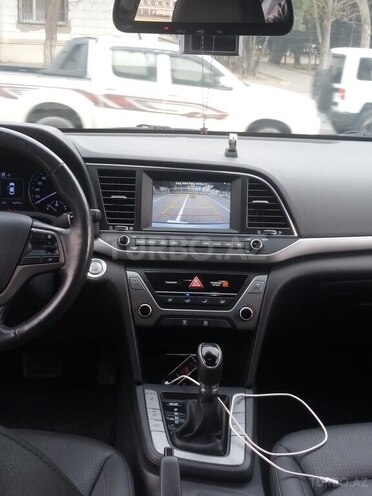 Hyundai Elantra 2016, 190,000 km - 1.6 l - Bakı