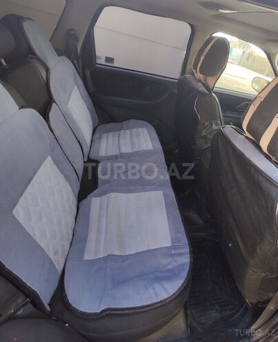 Mazda Tribute 2005, 166,109 km - 3.0 l - Saatlı