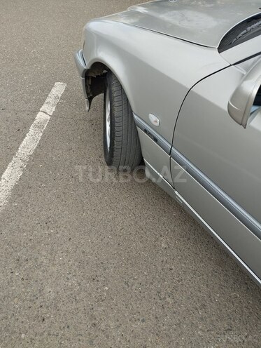 Mercedes C 180 1997, 365,230 km - 1.8 л - Qazax