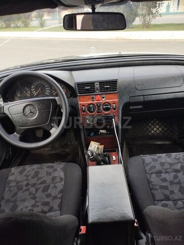 Mercedes C 180 1997, 365,230 km - 1.8 л - Qazax