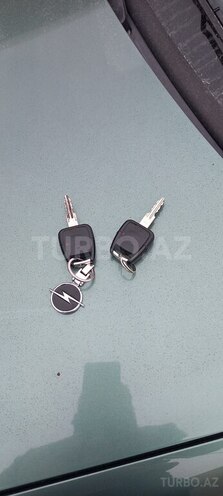 Opel Astra 1999, 303,177 km - 1.6 l - Quba