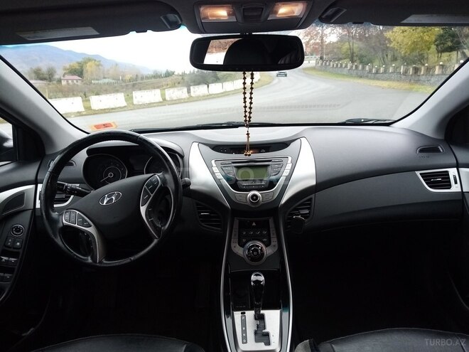 Hyundai Elantra 2012, 115,000 km - 1.6 l - İsmayıllı