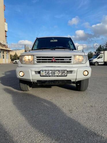 Mitsubishi Pajero io 1999, 250,000 km - 1.8 l - Bakı