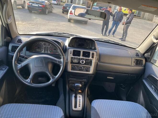 Mitsubishi Pajero io 1999, 250,000 km - 1.8 l - Bakı