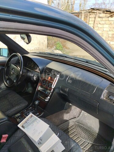 Mercedes C 180 1995, 301,000 km - 1.8 l - Bakı