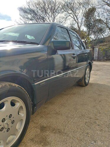 Mercedes C 180 1995, 301,000 km - 1.8 l - Bakı