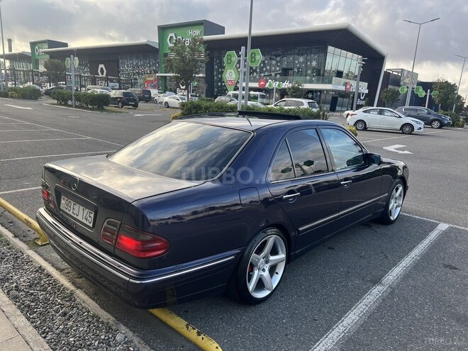Mercedes E 270 1999, 365,000 km - 2.7 l - Bakı