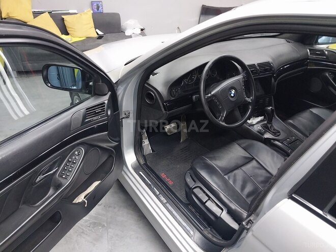 BMW 523 1997, 250,000 km - 2.5 l - Bakı