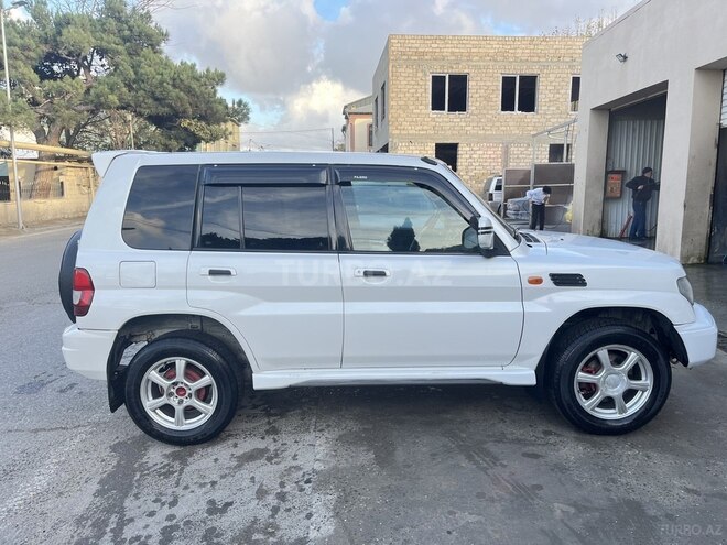 Mitsubishi Pajero io 2000, 380,000 km - 1.8 л - Bakı