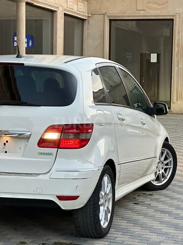 Mercedes B 180 2008, 112,000 km - 1.7 l - Bakı