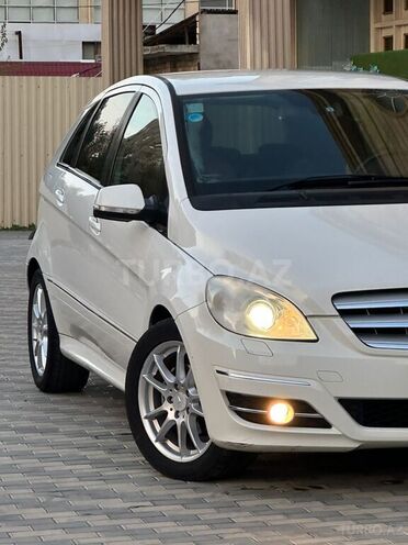 Mercedes B 180 2008, 112,000 km - 1.7 l - Bakı