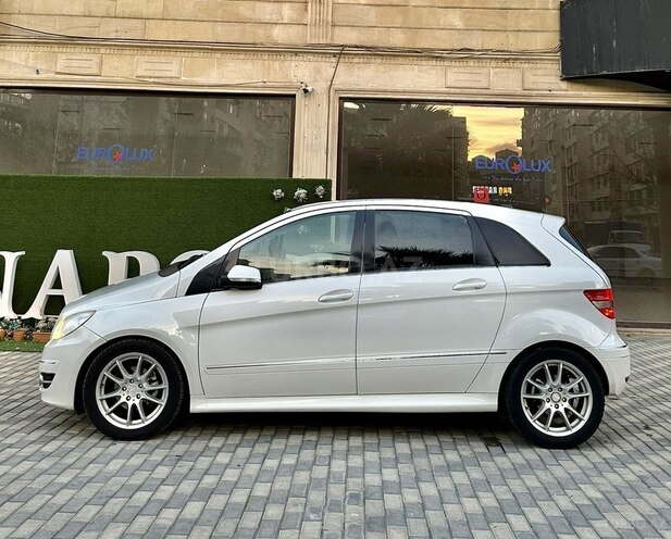 Mercedes B 180 2008, 112,000 km - 1.7 l - Bakı
