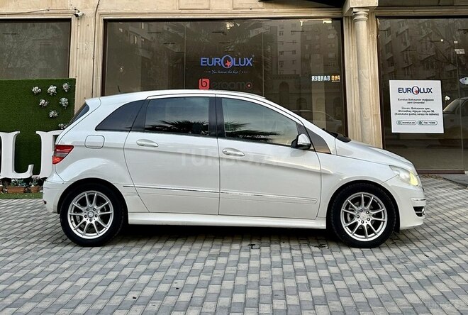 Mercedes B 180 2008, 112,000 km - 1.7 l - Bakı