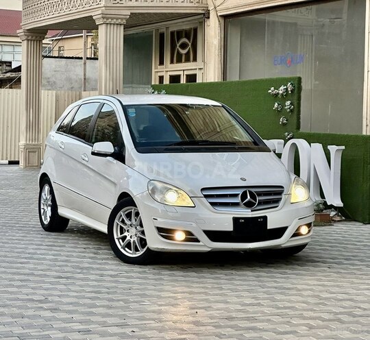 Mercedes B 180 2008, 112,000 km - 1.7 l - Bakı